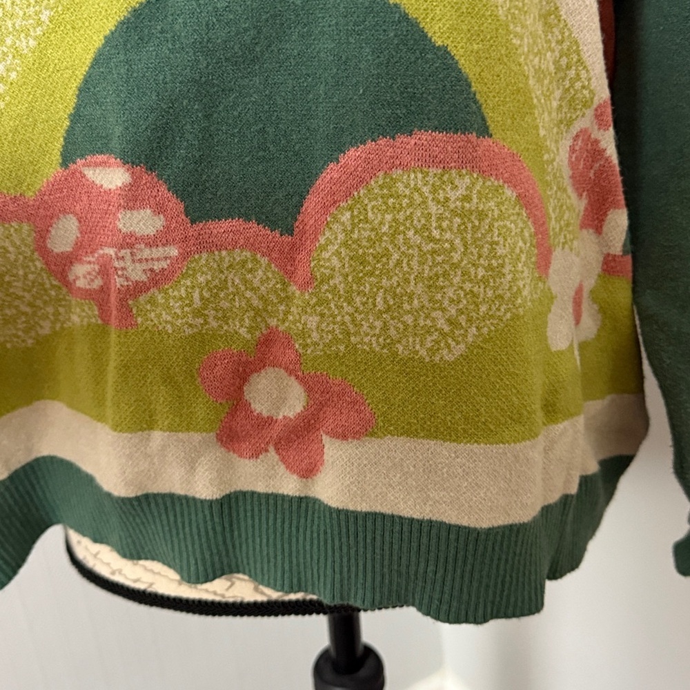 Originality Mushrooms Floral Print Sweater in a rayon blend size Large - Picture 4 of 7